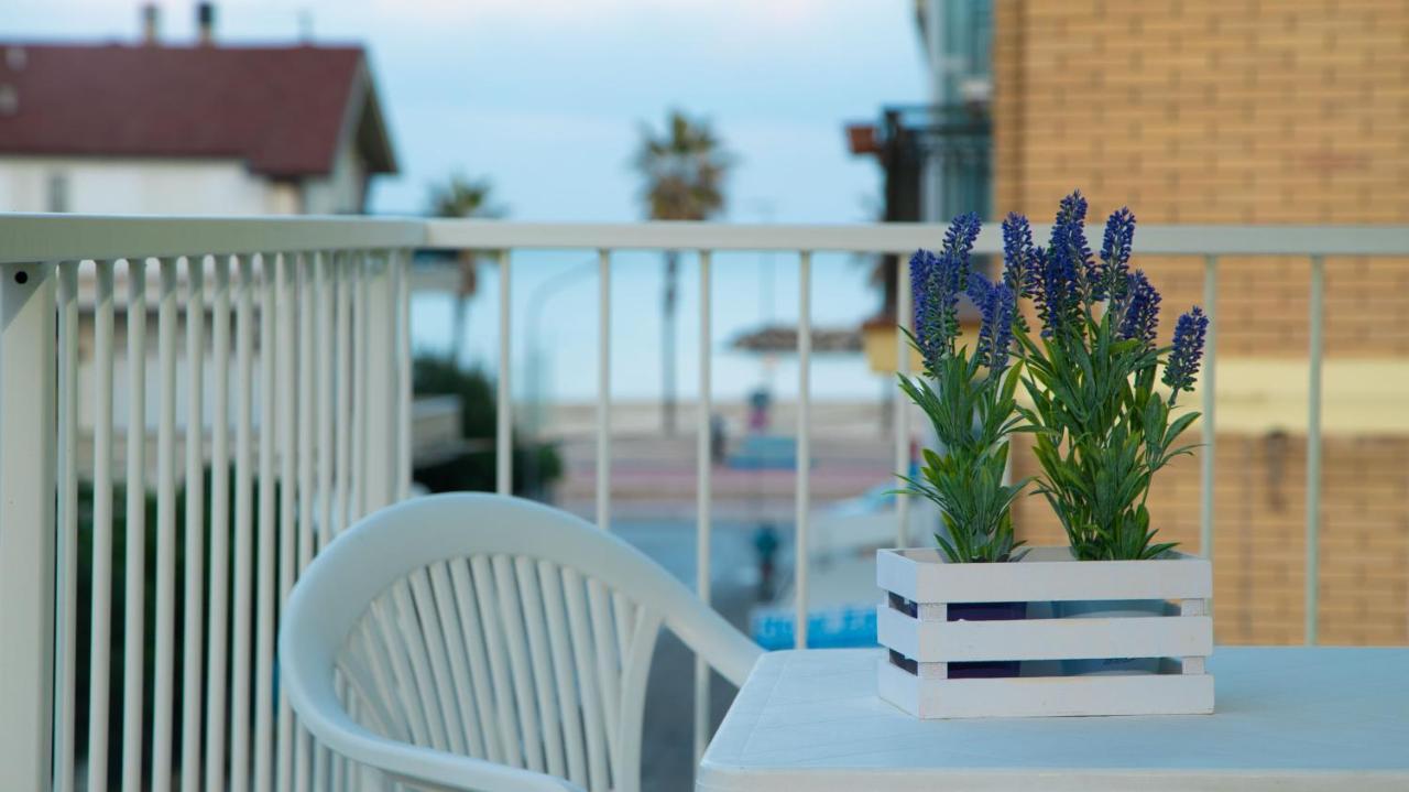 Appartamenti Smeraldo Lido di Fermo Ngoại thất bức ảnh